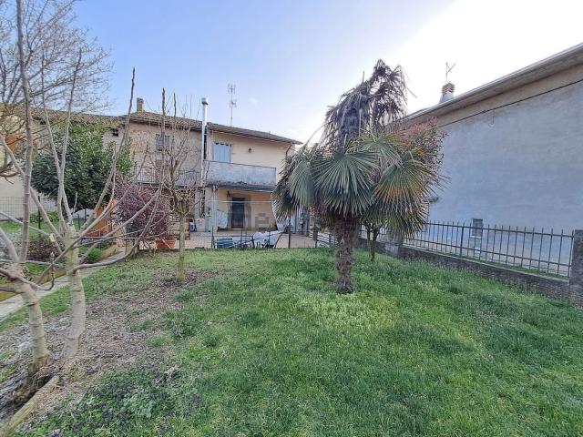 Villetta indipendente in vendita di 191 m² in Via Lodigiani Lelia