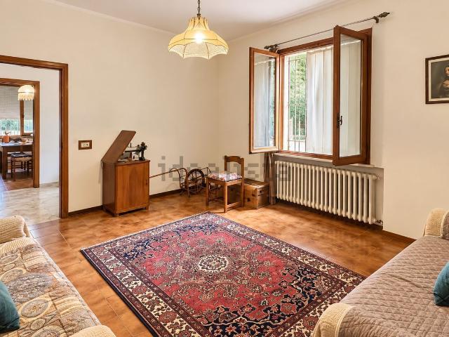 Villetta indipendente in vendita di 191 m² in Via Nicolò Paganini