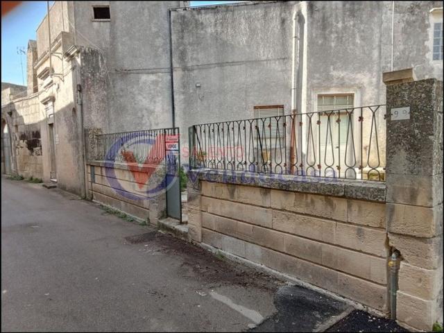 Villetta indipendente in vendita di 191 m² in Via Trioti, 99