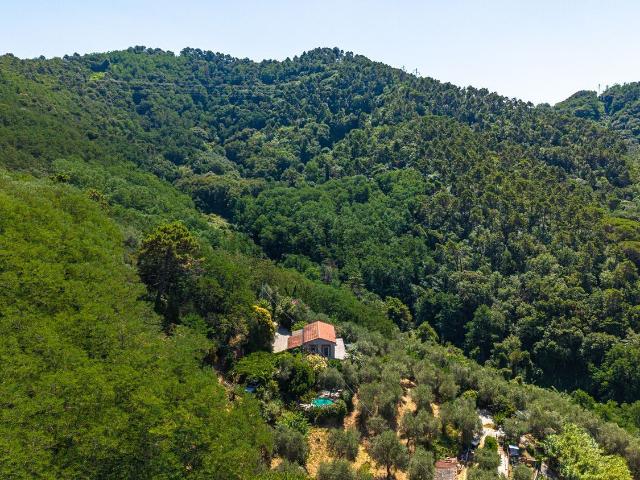 Villetta indipendente in vendita di 191 m² in Via Tripoli