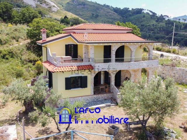 Villetta indipendente in vendita di 191 m² in Contrada Pianta
