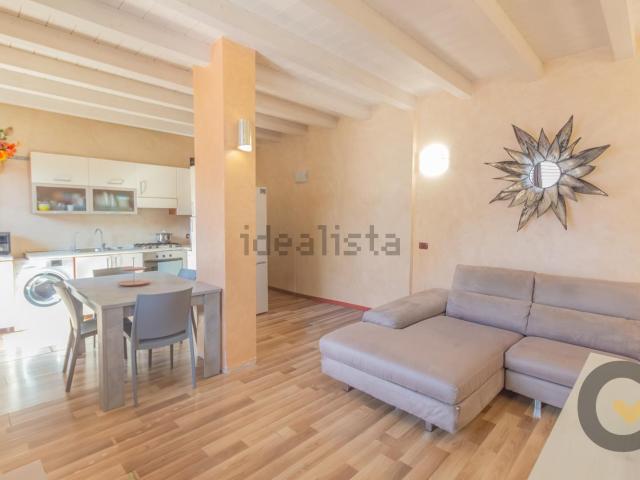 Villetta indipendente in vendita di 192 m² in Via Cavour, 16