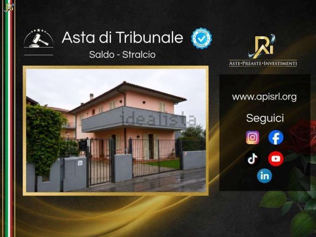 Villetta indipendente in vendita di 192 m² in Via delle Rose, 23