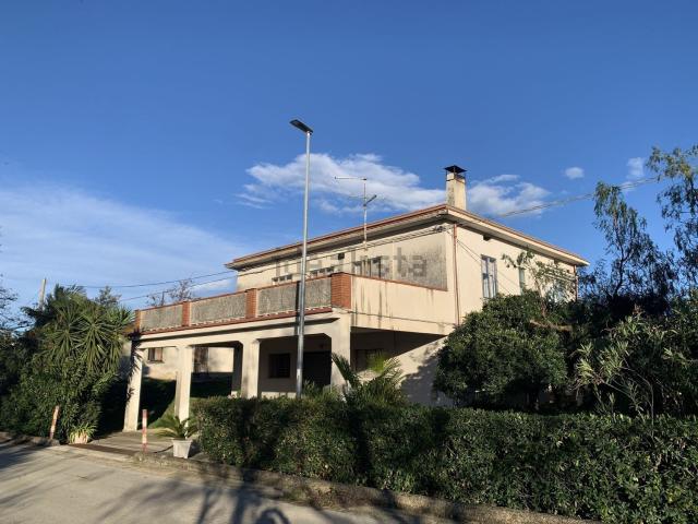 Villetta indipendente in vendita di 192 m² in Strada Provinciale San Tommaso, 95