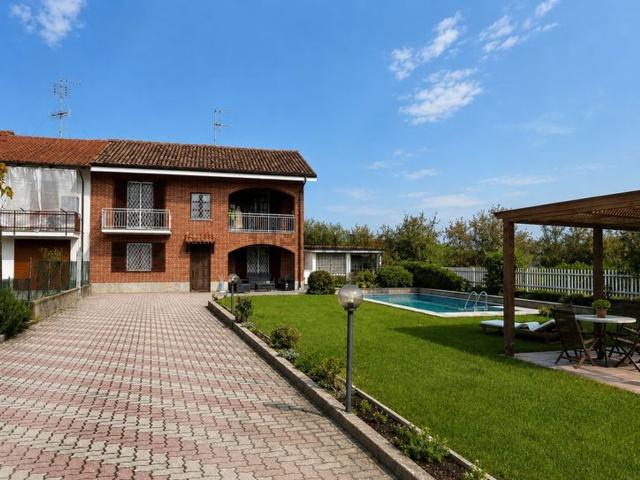 Villetta indipendente in vendita di 193 m² in Via Agostino Morando, 12