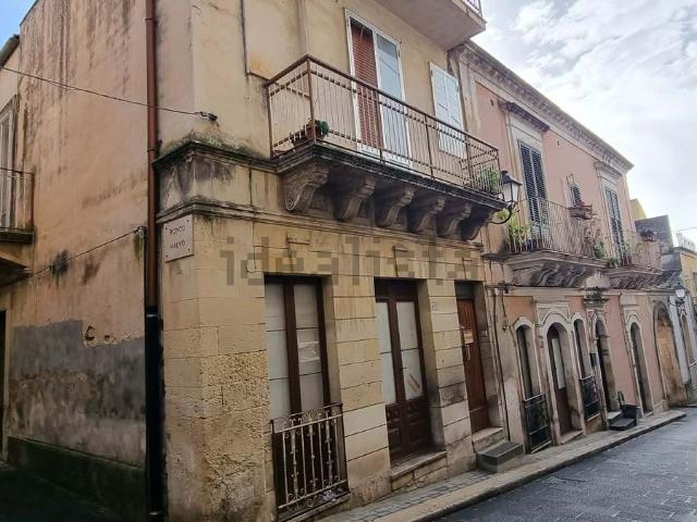 Villetta indipendente in vendita di 193 m² in Via Maddalena