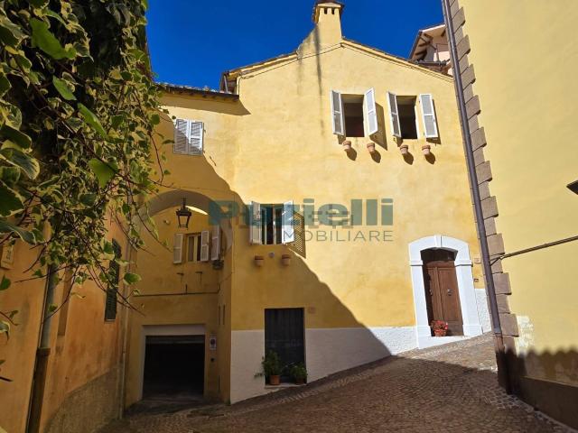 Villetta indipendente in vendita di 193 m² in Via Principessa Maria, 31