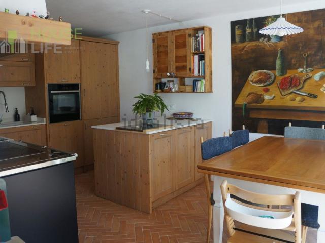 Villetta indipendente in vendita di 194 m² in Via Conte