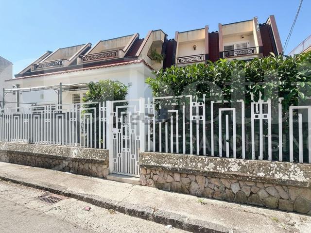 Villetta indipendente in vendita di 194 m² in Via A. Diaz