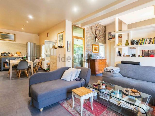Villetta indipendente in vendita di 194 m² in Via Tabuloni, 24