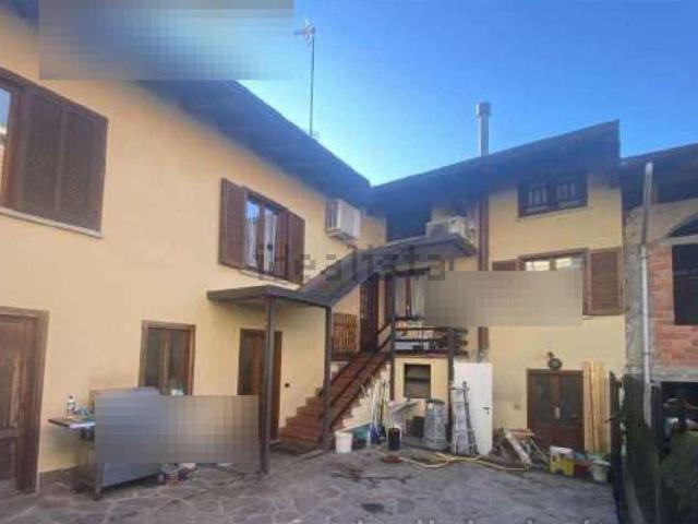 Villetta indipendente in vendita di 194 m² in Via Vergante, 82