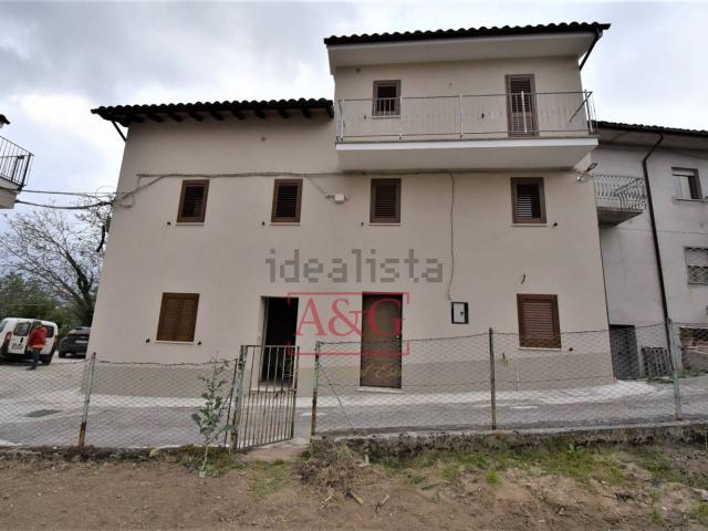 Villetta indipendente in vendita di 194 m² in Via Villa Salvi, 12