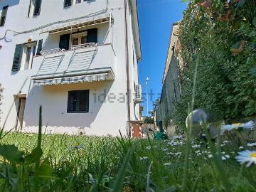 Villetta indipendente in vendita di 194 m² in Piazza del Popolo