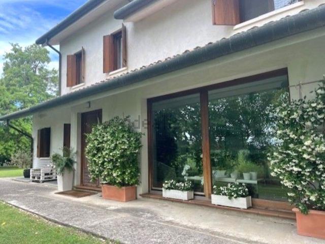 Villetta indipendente in vendita di 195 m²