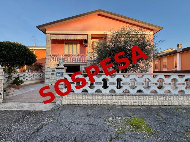 Villetta indipendente in vendita di 195 m²