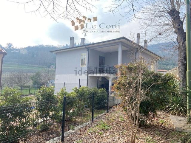 Villetta indipendente in vendita di 195 m²