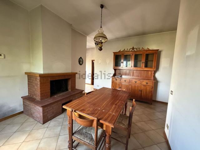 Villetta indipendente in vendita di 195 m² in Via Andrea della Robbia, 159