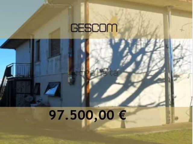 Villetta indipendente in vendita di 195 m² in Via G. Garibaldi