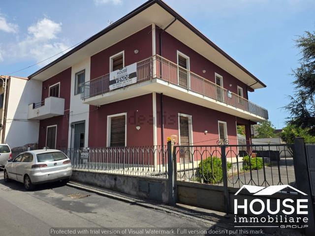 Villetta indipendente in vendita di 195 m² in Via Giuseppe Garibaldi, 133