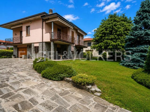Villetta indipendente in vendita di 195 m² in Via Magenta, 15