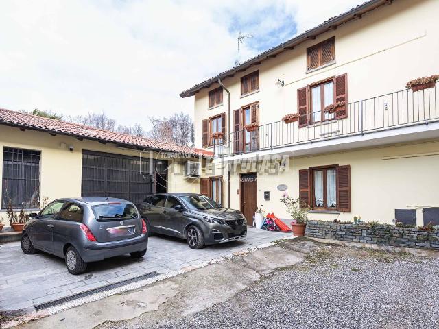 Villetta indipendente in vendita di 195 m² in Via Roma, 69
