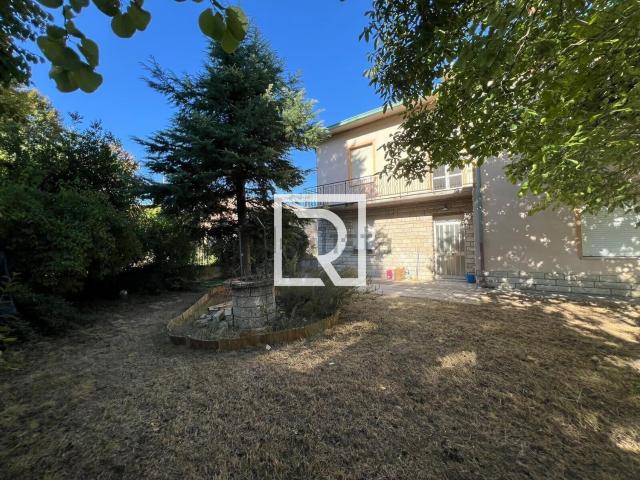 Villetta indipendente in vendita di 195 m² in Via Roncalceci, 133