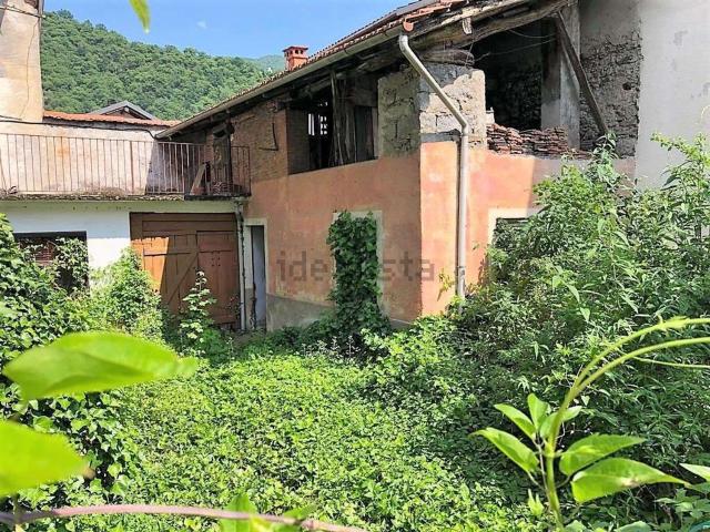 Villetta indipendente in vendita di 195 m² in Corso Pietro Rolandi, 114