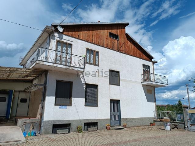 Villetta indipendente in vendita di 1960 m² in Via Fenestrelle, 117