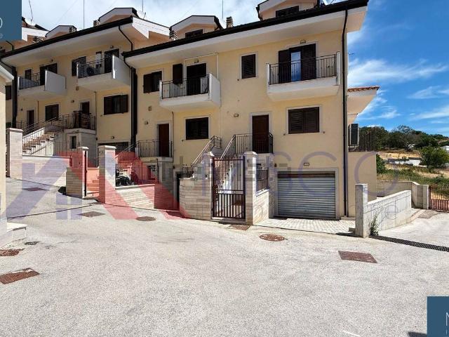 Villetta indipendente in vendita di 196 m² in Via Giuseppe Saragat