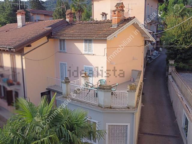 Villetta indipendente in vendita di 196 m² in Via Giacomo Leopardi, 13