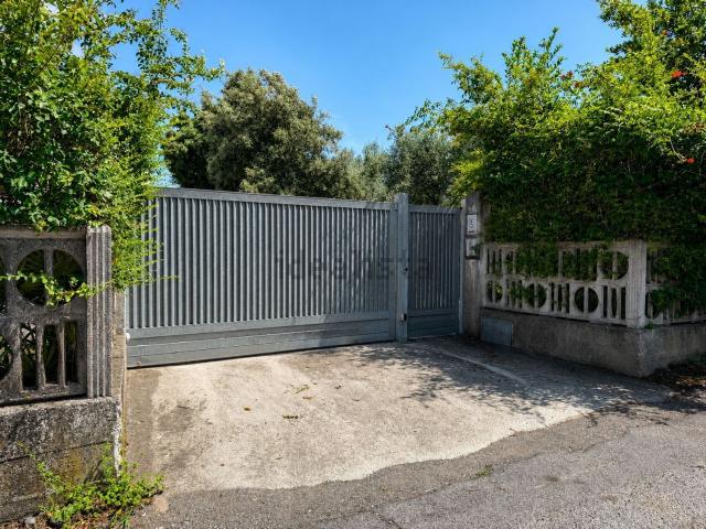 Villetta indipendente in vendita di 196 m² in Via Guglielmo Oberdan, 5