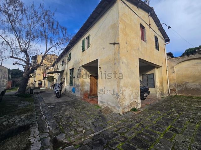 Villetta indipendente in vendita di 196 m² in Via di Colle Ramole, 7