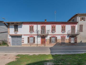 Villetta indipendente in vendita di 196 m² in Via IV novembre