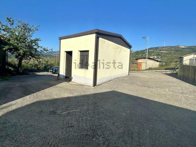 Villetta indipendente in vendita di 196 m² in Contrada Buoninventre, 50
