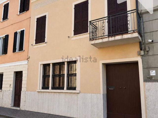 Villetta indipendente in vendita di 196 m² in Corso Giuseppe Garibaldi, 28