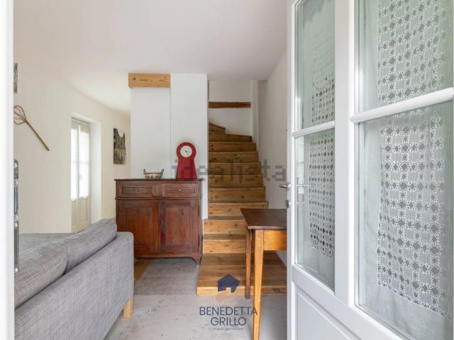 Villetta indipendente in vendita di 197 m² in Via San Ippolito