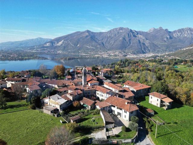 Villetta indipendente in vendita di 197 m² in Via Crocetta, 4
