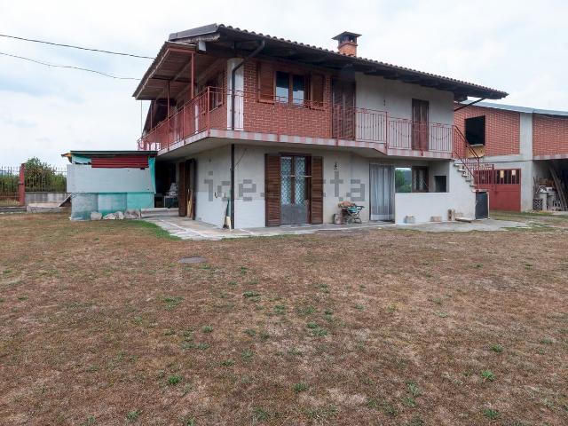 Villetta indipendente in vendita di 197 m² in Via Madonna delle Grazie, 10