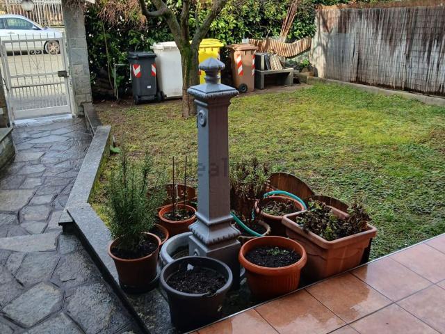 Villetta indipendente in vendita di 197 m² in Via San Gabriele