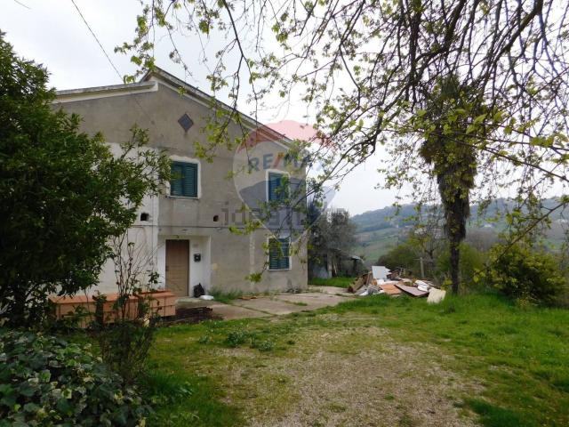 Villetta indipendente in vendita di 197 m² in Contrada Cona, 2