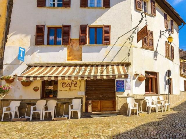 Villetta indipendente in vendita di 197 m² in Piazza Umberto, 8