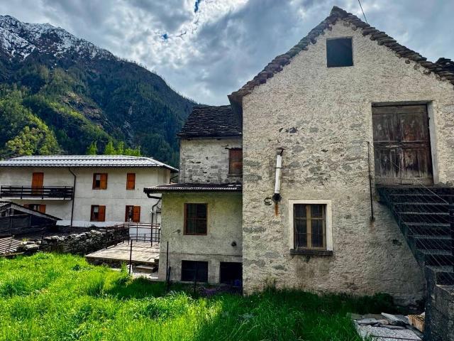 Villetta indipendente in vendita di 198 m² in Via Colonasca, 24