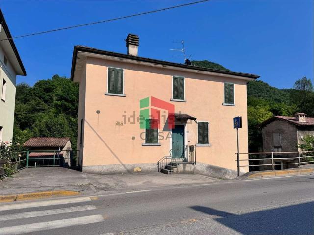 Villetta indipendente in vendita di 198 m² in Via Brescia, 57
