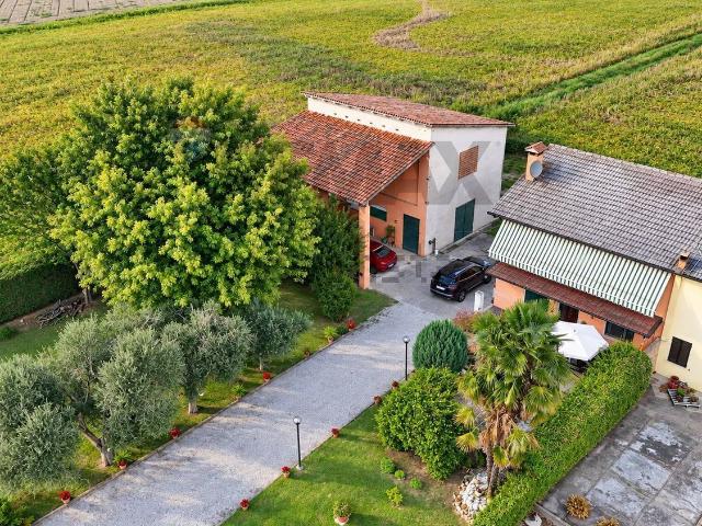 Villetta indipendente in vendita di 198 m² in Via Fondà, 3