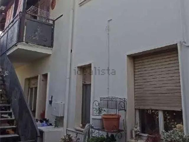 Villetta indipendente in vendita di 198 m² in Via Sangro, 35