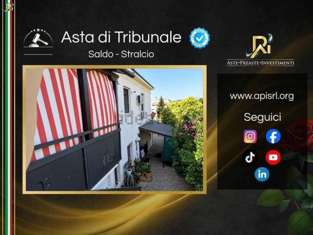 Villetta indipendente in vendita di 198 m² in Via Sangro, 35