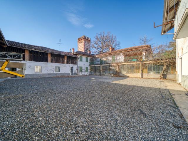 Villetta indipendente in vendita di 198 m² in Via Pragranero, 12