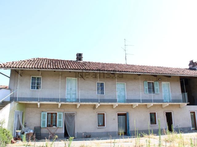 Villetta indipendente in vendita di 198 m² in Via XXV Aprile, 38