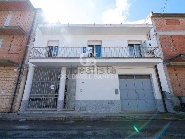 Villetta indipendente in vendita di 199 m² in Via Neghelli, 1