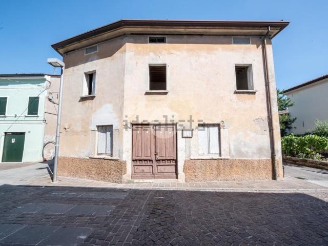 Villetta indipendente in vendita di 199 m² in Vicolo Primo, 1